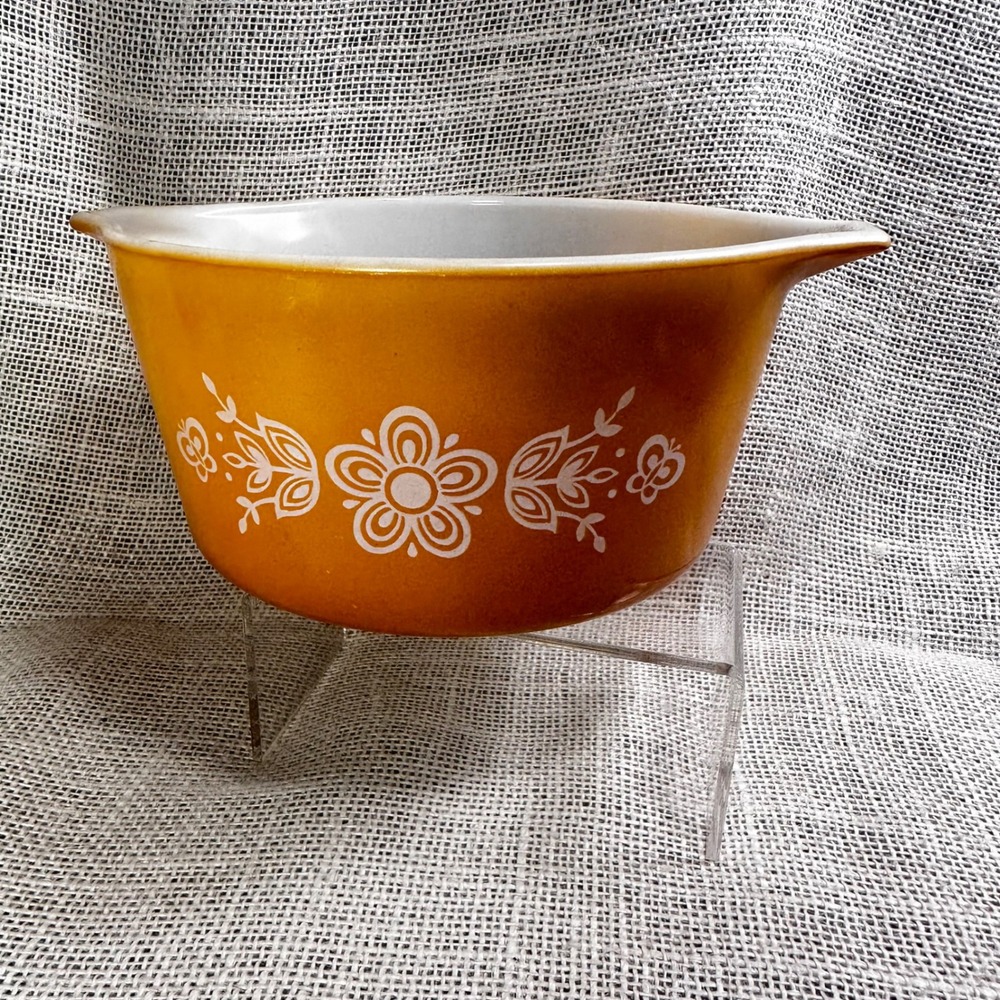 Vintage Pyrex 473-B Butterfly Gold 1 Qt Cinderella Casserole Dish No Lid